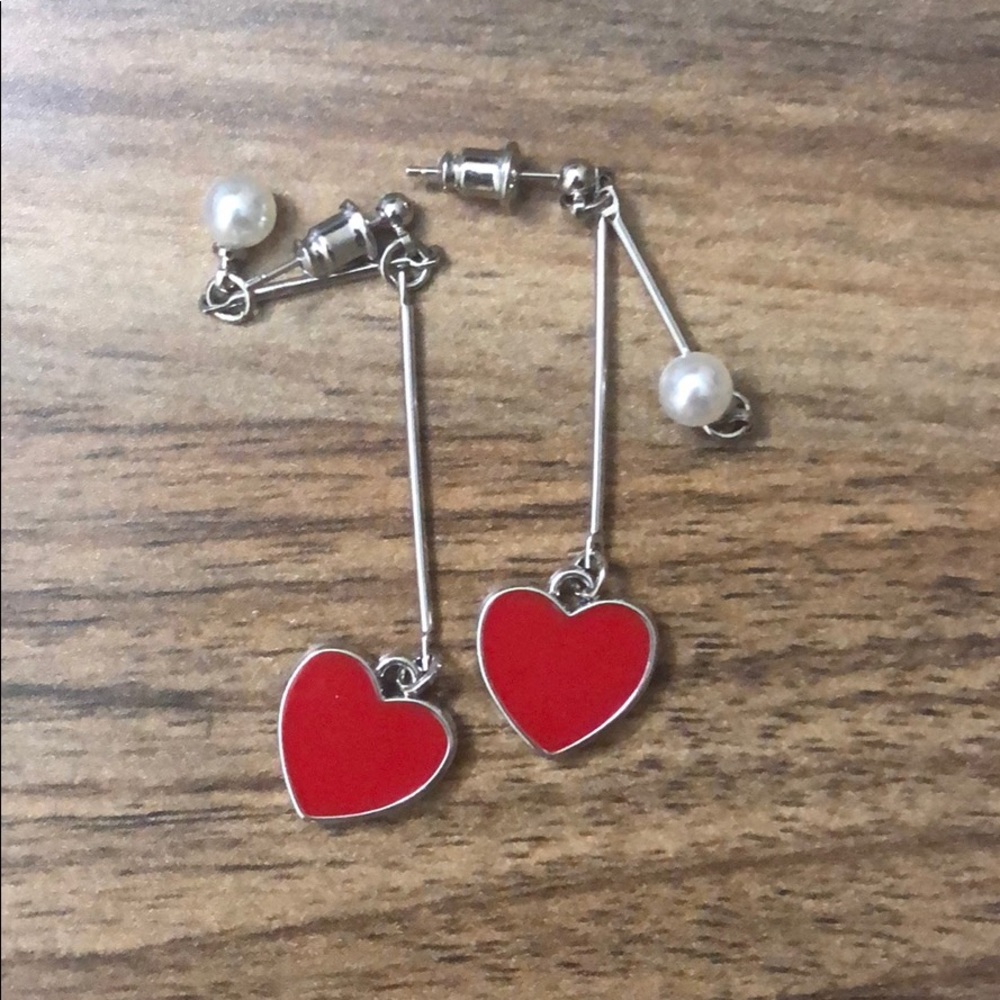 heart and pearl earrings ❤️